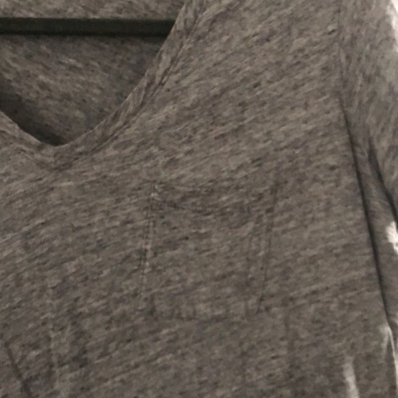 Madewell Medium Gray V neck Short Sleeve Tee Shirt with Pocket - Picture 3 of 5